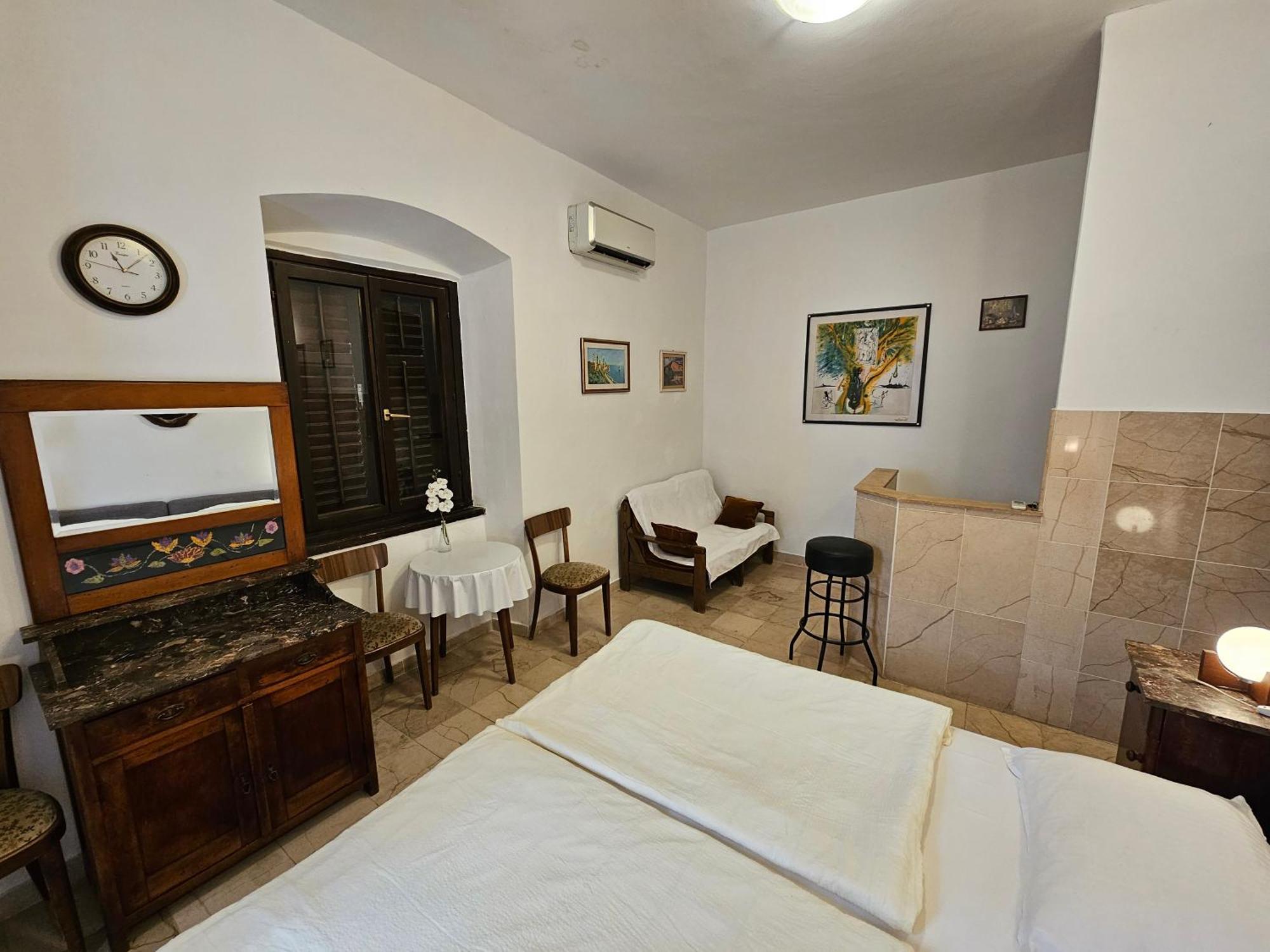 Center Room D16 In The Ancient Roman Palace Split Dış mekan fotoğraf